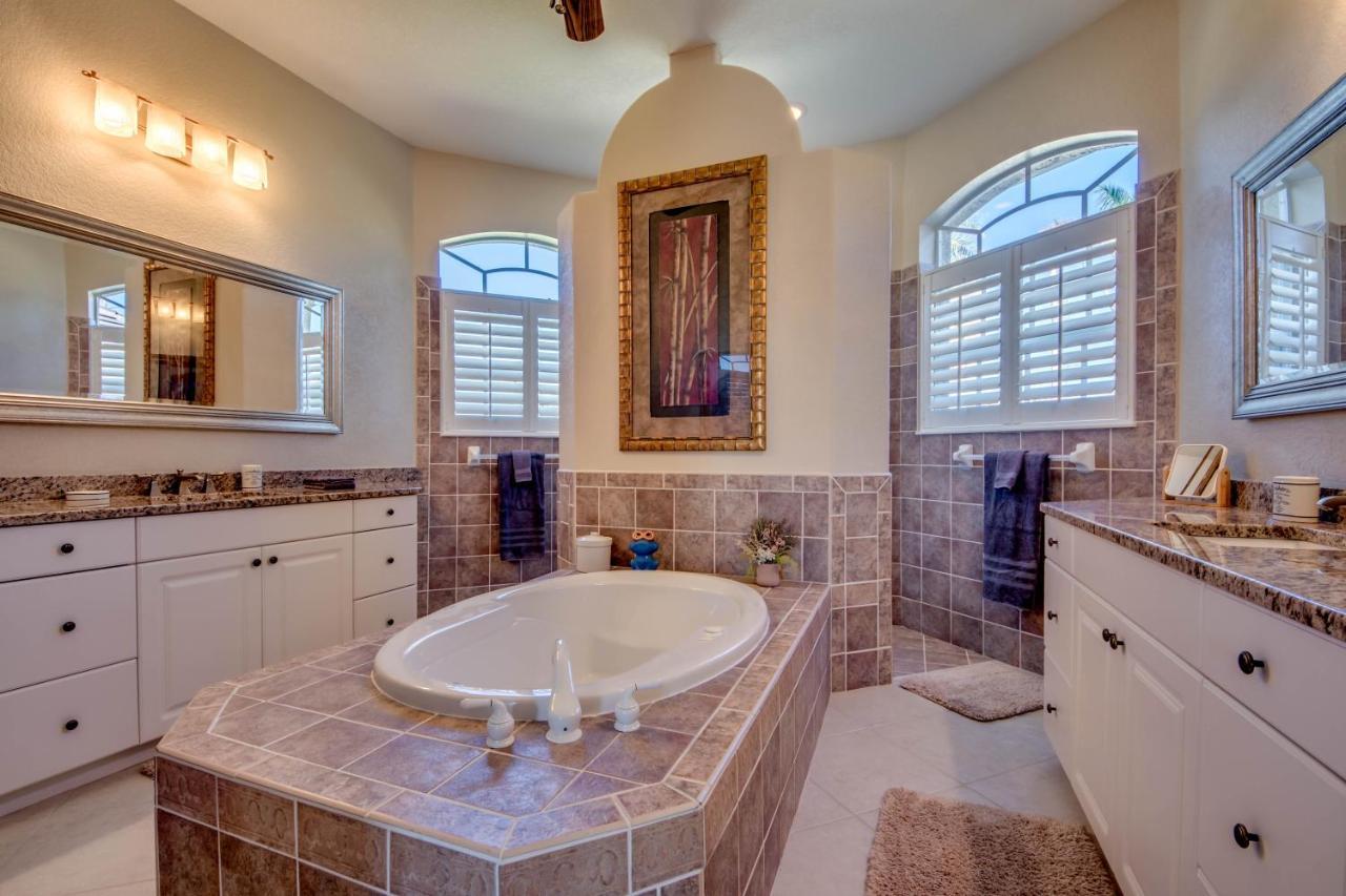 Villa-Haze, Lots Of Privacy, Solar & Electric Heated Pool And Spa Cape Coral Eksteriør billede